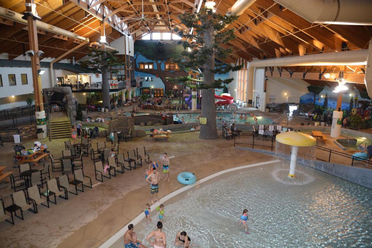 3BearsResort's tweet photo. 🚨LAST CALL🚨 on our Spring Break Special rate!

Come Join Us At Three Bears Resort!

Click the link for more info: https://t.co/ijzMRTp6qV https://t.co/467IqqZgRU