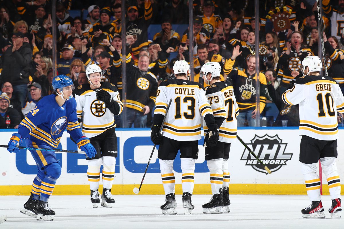 NHLBruins's tweet photo. That's a whole lotta ⚫️ &amp; 🟡 https://t.co/OFSLHbT8OC