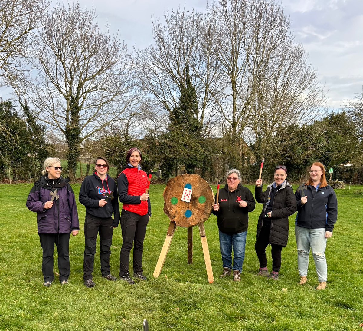 bushscout_uk's tweet photo. This weekend our Tomahawk Throwing Instructors were out with Girlguiding Bedfordshire Leaders showing them the skills needed to safely run tomahawk throwing sessions. πͺ
@Girlguiding
#girlguiding #scouts #tomahawkthrowing #bushscout23 https://t.co/puO2Hu3ZqN