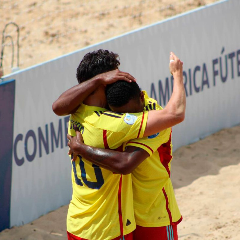 CONMEBOL's tweet photo. ¡Brasil conquista la CONMEBOL #CAPlaya 2023! 🏖️

Final

🇧🇷 13-5 🇦🇷 | @BrBeachSoccer ya suma tres títulos

3° y 5° puesto:

🇵🇾 5-7 🇨🇴 | @FCFSeleccionCol va al Mundial

🇺🇾 5-4 🇨🇱 | @FutbolPlayaAUF quedó quinta

 #VibraElContinente