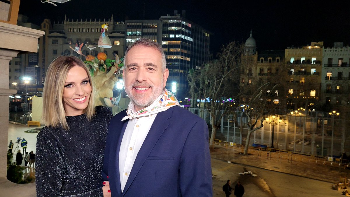joseplmarin's tweet photo. Preparat un any més per a comentar la #cremà23 de les #Falles23  en @rtve acompanyant la gran @AnaPradaTv Enguany en @la2_tve @tveint_europa https://t.co/OObxsqTEFn