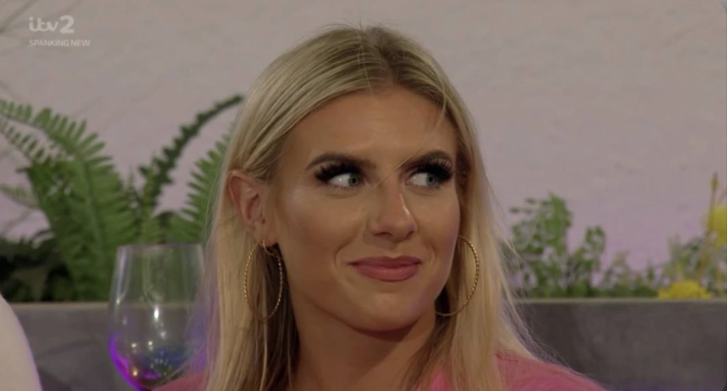 BeckyWatts_'s tweet image. Watching all this drama at the reunion like… #LoveIsland #loveislandthereunion