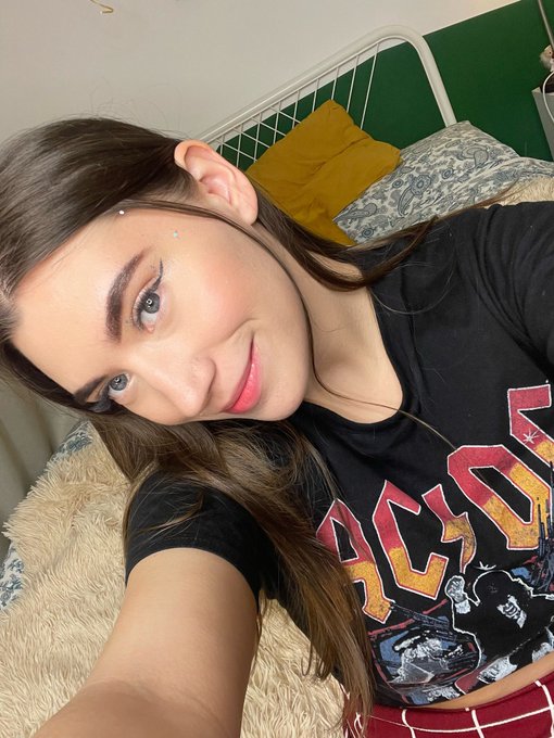 Happy birthday to me 🥰 https://t.co/a7a7FGTeqU<a href="/tag/porn"class="tags"><span>#porn</span></a><a href="/tag/nude"class="tags"><span>#nude</span></a><a href="/tag/ass"class="tags"><span>#ass</span></a><a href="/tag/%D0%BD%D1%8E%D0%B4%D1%81%D0%BE%D1%87%D0%B5%D1%82%D0%B2%D0%B5%D1%80%D0%B3"class="tags"><span>#нюдсочетверг</span></a><a href="/tag/elisemoon"class="tags"><span>#elisemoon</span></a>