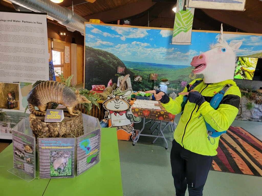 runacceptable's tweet image. My cousin Bunyon B Bunford making friends