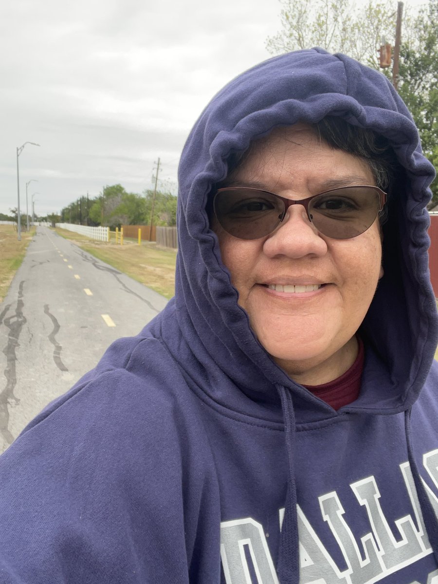 DebSal24's tweet photo. Better late than never. It was cold this morning. Itโs not that cold now. ๐ข๐ช๐ผ๐ข๐ถ๐ปโโ๏ธ๐ฅถ #SalinasStrong #cold #walk #ClosetheRing https://t.co/FxP6bNOQSa
