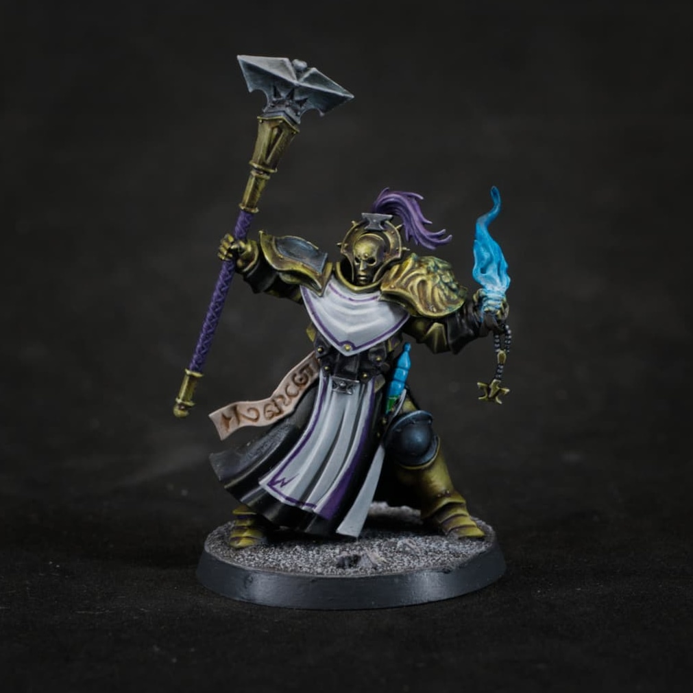 I think I prefer him without the helmet, he's the leader and deserves some charisma! #warcry #ageofsigmar #stormcasteternals #PaintingWarhammer #WarhammerCommunity <a href="/warhammer/">Warhammer Official</a>