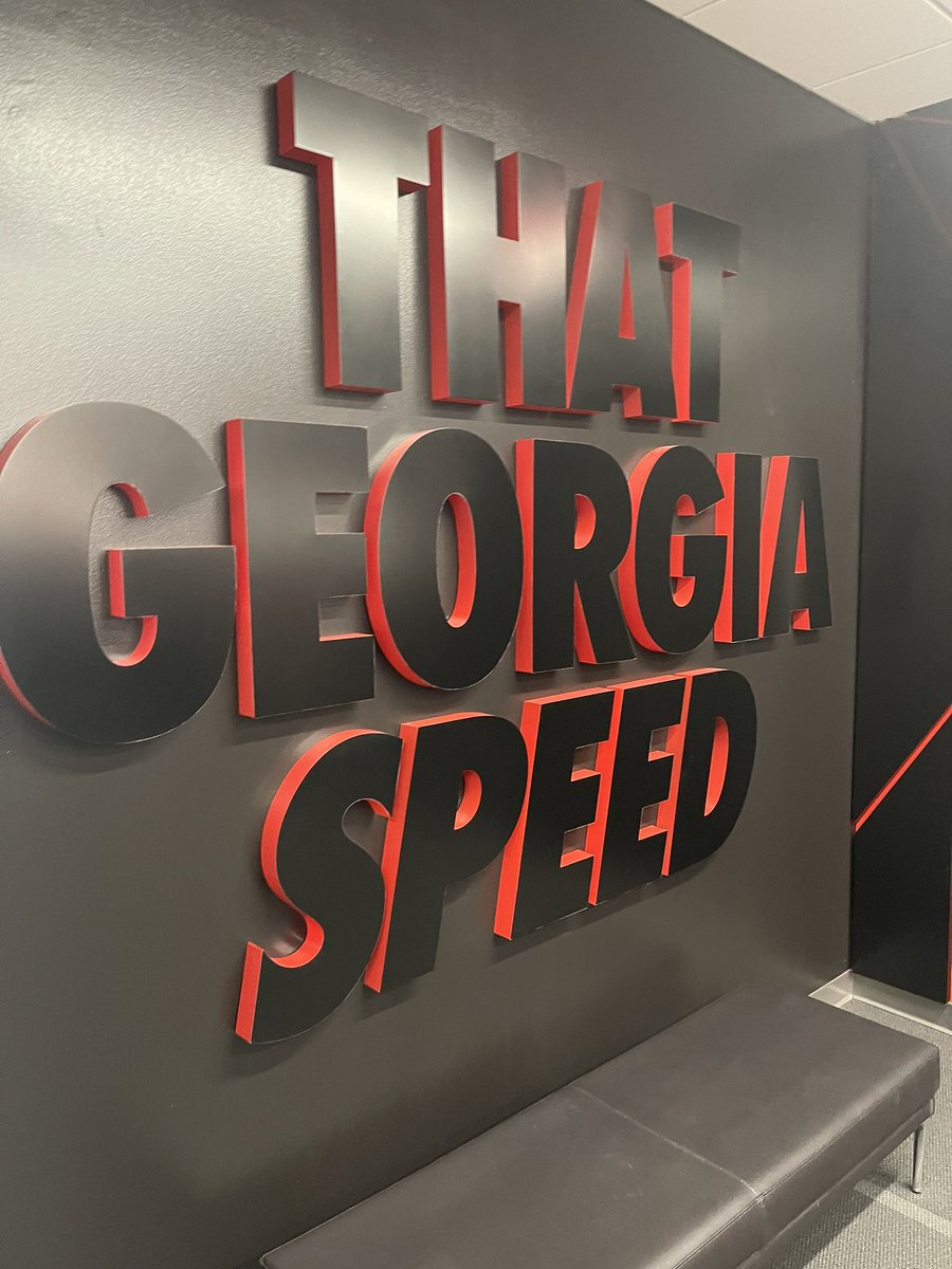 theofficialJaci's tweet photo. Junior Day at The University of Georgia!! Great atmosphere and learned so much!!! So blessed to have been invited amongst some amazing athletes!#GoDawgs  @coachj724 @UGATrack https://t.co/Ouc6kNA2nM