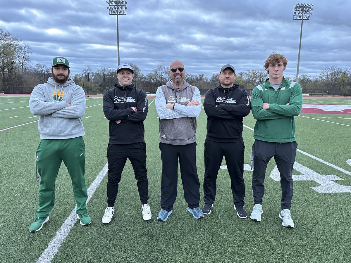 Bobby_Joe_14's tweet photo. Took a walk “down the creek” in SC &amp; wore 7 layers in GA this weekend with the guru of Longsnapping @TheChrisRubio.  #TheFactory #Pearl #TTP https://t.co/4wVgYg7uZv