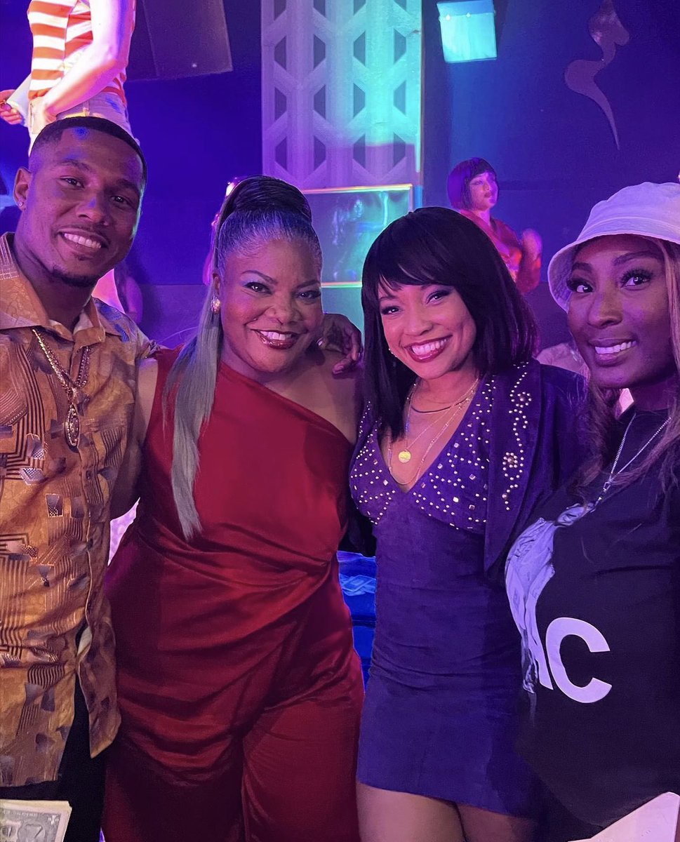 BMF: I got a chance to meet/work with the Queen @therealmoworldwide, not only did I meet her but we were trailer buddies. My emotions are all over the place about this post 😅 because I genuinely wanted to see her back on my screen because I enjoy her work!! Full circle moment,…