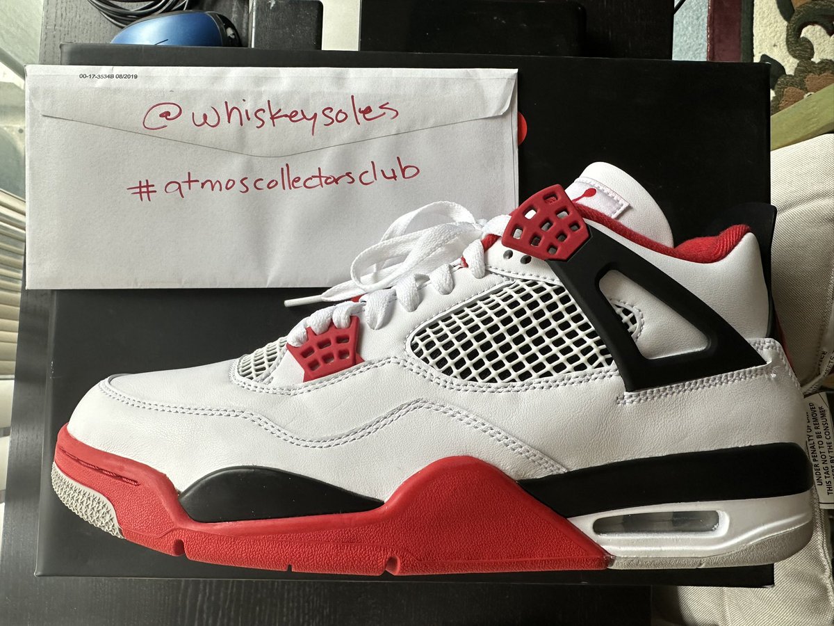 whiskeysoles's tweet photo. @atmos_usa Bingo! First row. Men’s size 10.5 
#atmosweb #atmoscollectorsclub https://t.co/PWjF7H6ooC