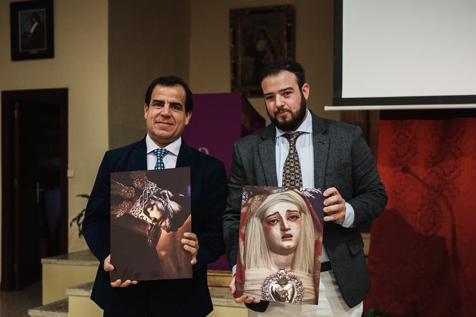 HdadMilagros's tweet photo. Felicitamos a nuestro hermano D. José Manuel Rodríguez Vázquez @ercorderito por el magnífico trabajo que ha realizado para nuestro XII Pregón Audiovisual. Todos los presentes han disfrutado de tan exquisito trabajo, con una gran presentación de D. Victor Jesús Dosch Sánchez https://t.co/8LEJrBm2UG