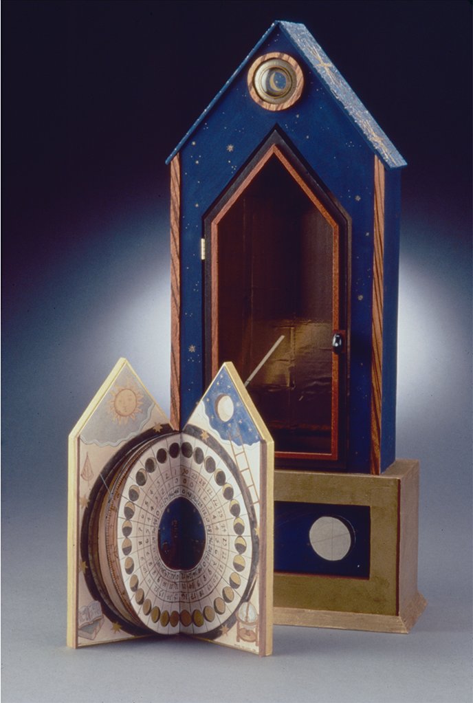 Stargazing (Laura Davidson, 1996) is a unique artist’s book, consisting of a painted wooden box in the shape of a reliquary, with hinged door, containing a book of painted boards with four half-round inner leaves with astronomical and astrological imagery. ow.ly/jNc450N9bwR