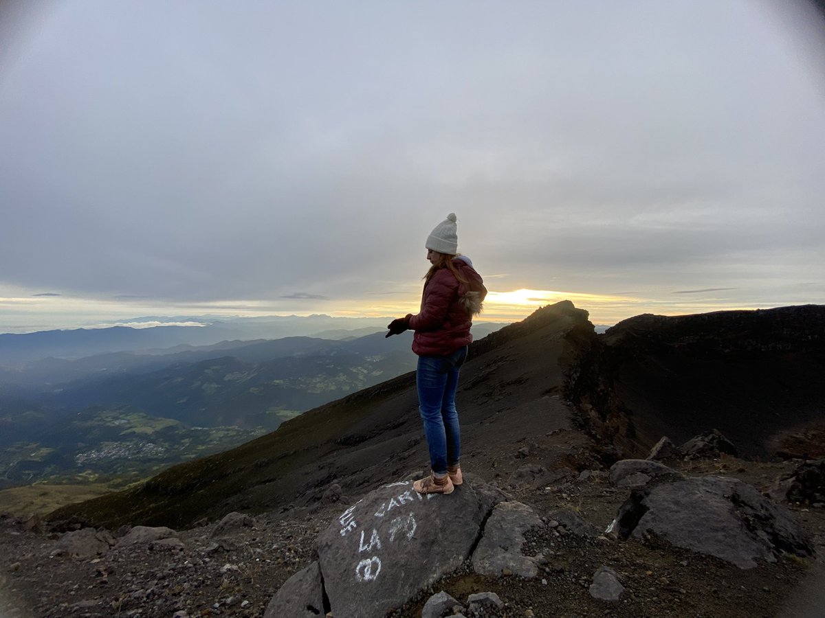 Ninamnr's tweet image. Galeras de mi alma 🌋✨