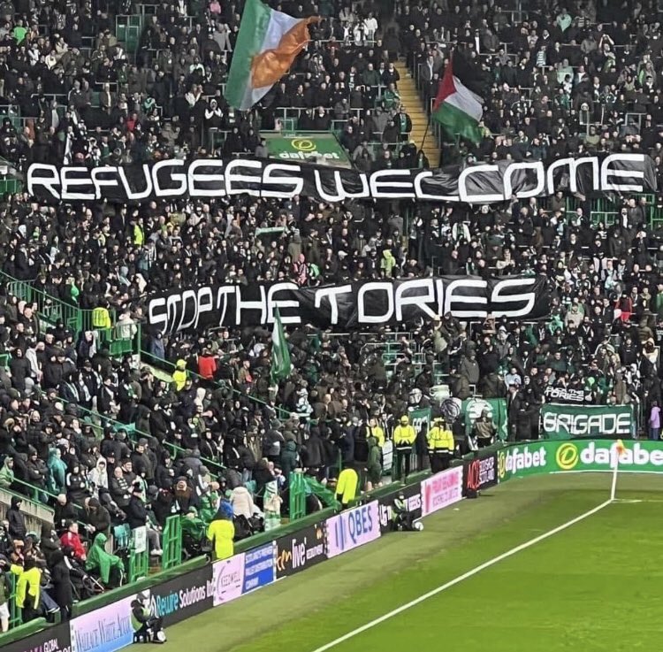 Class1Action's tweet photo. “Refugees Welcome - Stop The Tories”
#Celtic #GreenBrigade #AntiFascist
#CFAF #FLAF #TheBhoys https://t.co/3nCtDhFfQG
