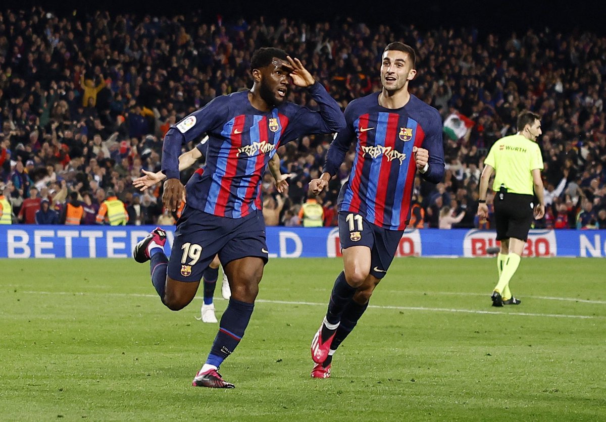 EdonitFCB's tweet image. En plus d’offrir la 100e victoire en Clásico, Kessie a également inscrit le 3000e but du Barça au Camp Nou. 🇨🇮🫡