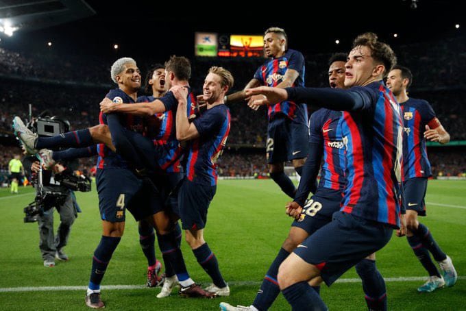 POR ESTOS COLORES DOY LA VIDA🥺❤️💙