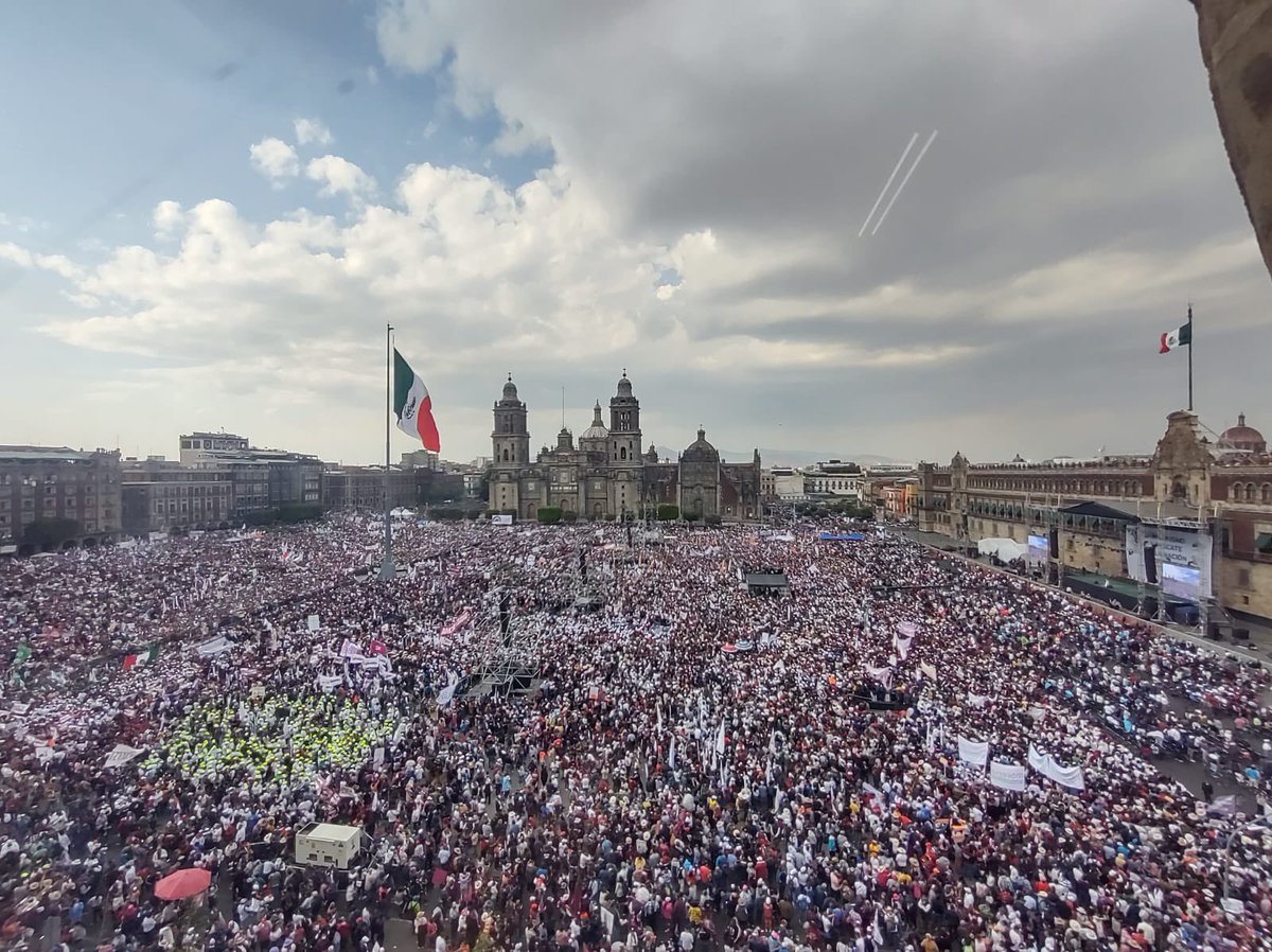 DamianAIcazar's tweet image. Llenar el zócalo pasó de moda, lo de hoy es llenar la CDMX.