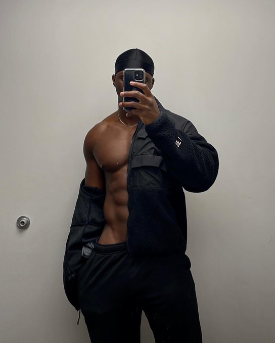 Frn_uusXgAAYn9h?format=jpg&name=small