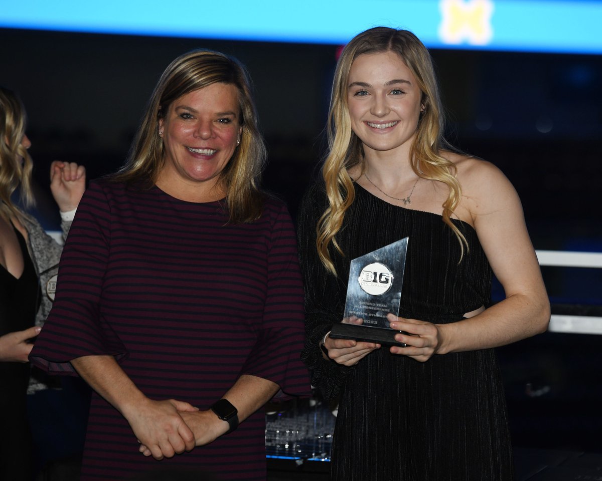 Minnesota Women’s Gym tweet media