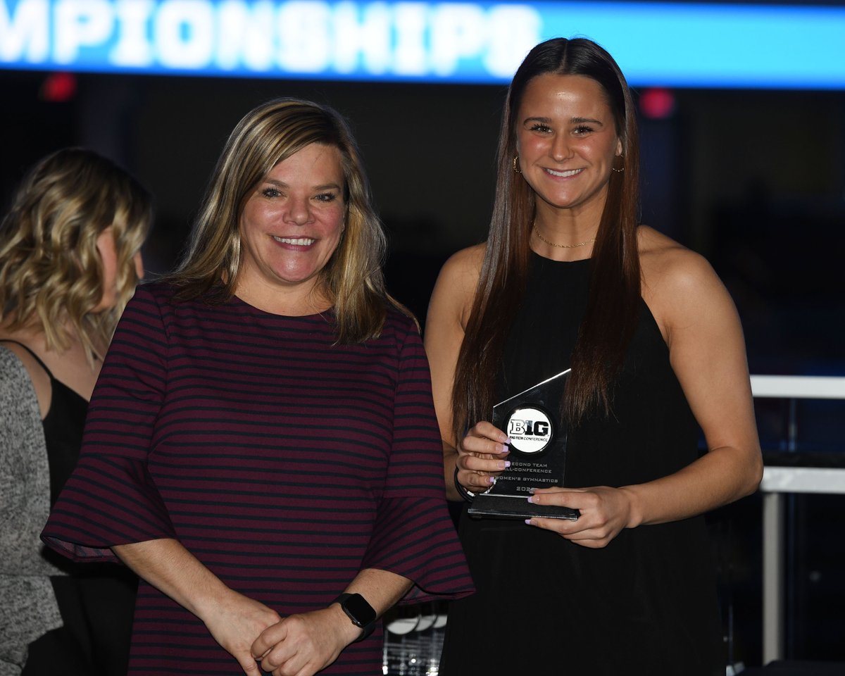 Minnesota Women’s Gym tweet media