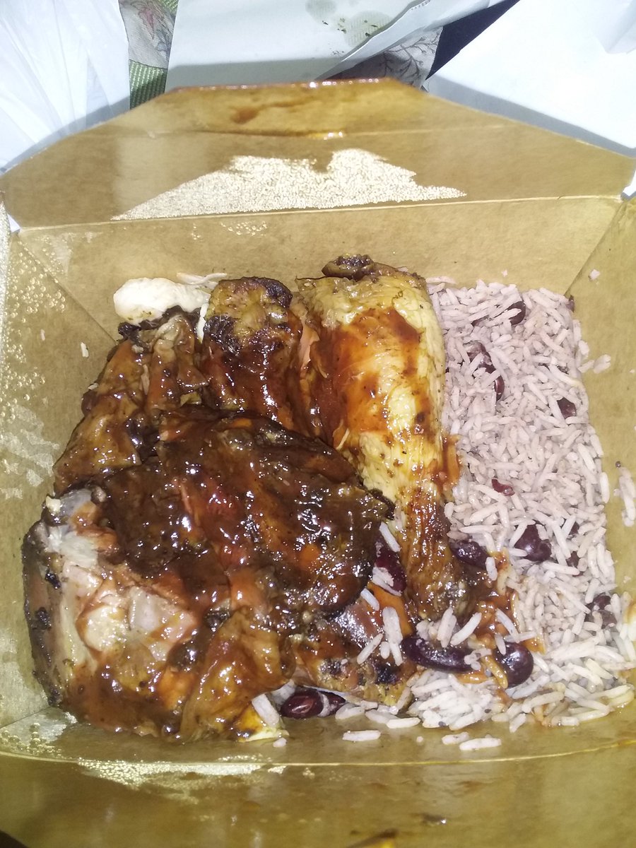 TheRealDrowzy's tweet photo. Dinner Time...Jerk Chicken From Passion Kitchen #FamilyTing 🇯🇲😍😋💣🎯💯 https://t.co/07XGR1hVbR