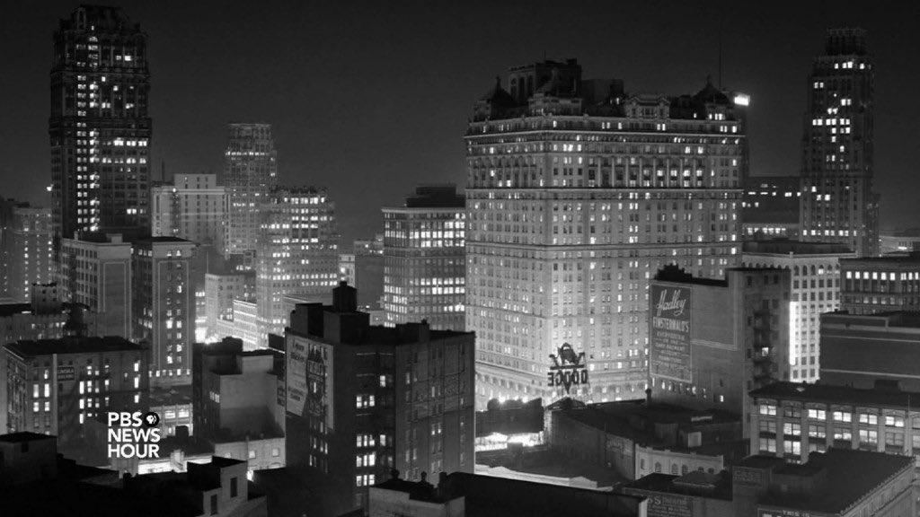 SocialCentury's tweet photo. @historydefined 📍Detroit 1954                                                    #socialcentury https://t.co/4cX5c9U0CR