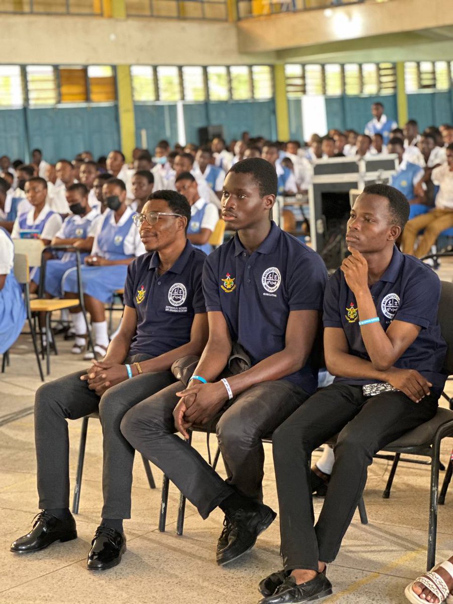 tmc_knust's tweet photo. "Happy International Day of Mathematics! 🎉
On 14th of March, we embarked on an outreach program to KNUST SHS and St. Lois, where we highlighted the importance of math in everyday life and its practical applications.#idm2023   #RealLifeExperience #TMCOutreach" https://t.co/qycBJPG3Jj