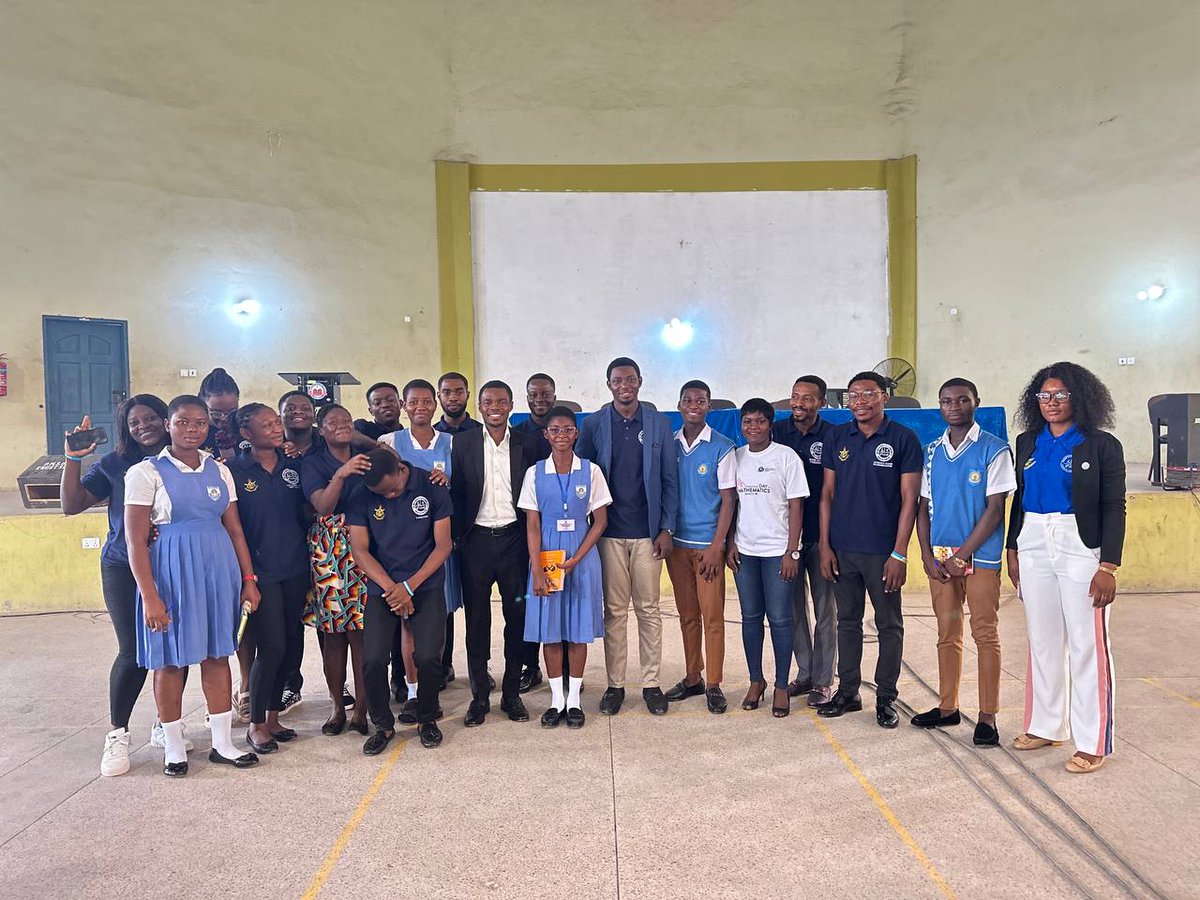 tmc_knust's tweet photo. "Happy International Day of Mathematics! 🎉
On 14th of March, we embarked on an outreach program to KNUST SHS and St. Lois, where we highlighted the importance of math in everyday life and its practical applications.#idm2023   #RealLifeExperience #TMCOutreach" https://t.co/qycBJPG3Jj