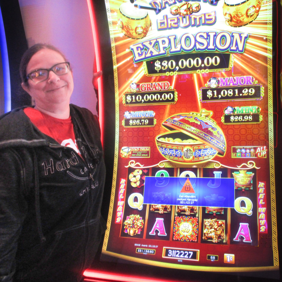 RCCasino's tweet photo. We have a #RhythmWinner! Kerry hit the Dancing Drums Cash Explosion with an .88 cent bet to win $31,122.27. Congratulations to Kerry!
#Jackpot #DavenportIowa #Casino #QuadCities #RhythmCityCasino https://t.co/BOd3ripDo6