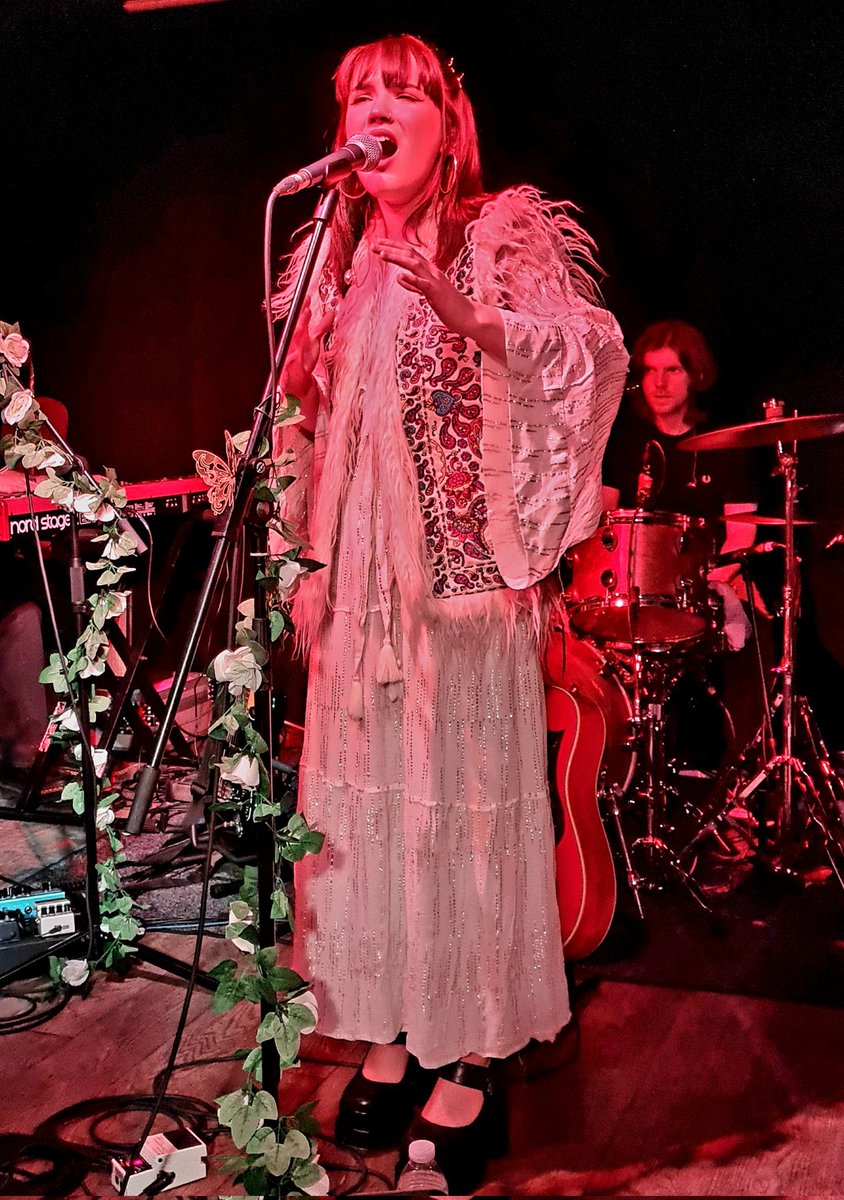 Rianne Downey at Oporto Leeds - what a voice! Great night, she'll be selling out much bigger venues this time next year.