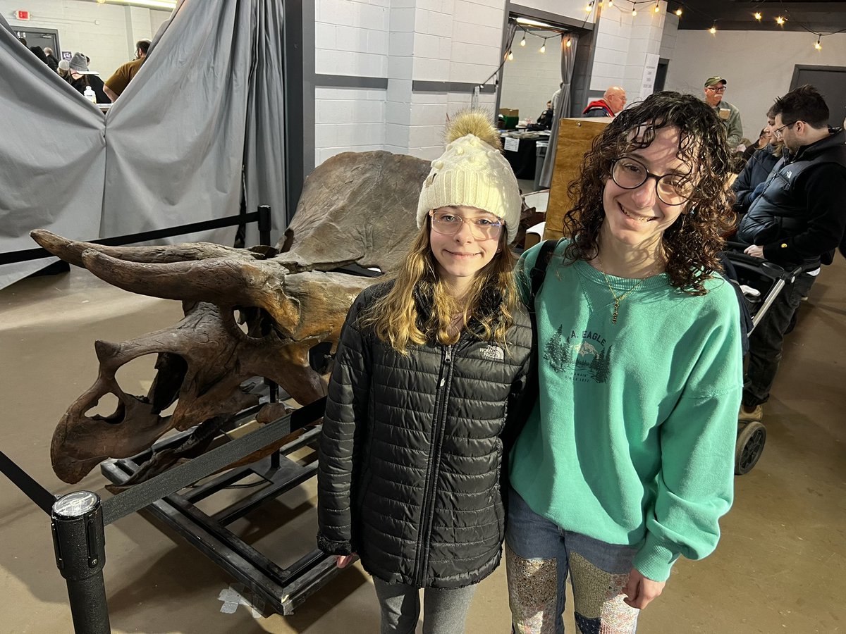 GRS_Science's tweet photo. Kicking off #SpringBreak w/a trip to @ESCONI gem/mineral/fossil show! Girls got to see @FieldMuseum display of triceratops & picked up a nice #Phacops & #Isoletus specimen for the collection 😉
#rechargetime https://t.co/HIpRPW9XWF