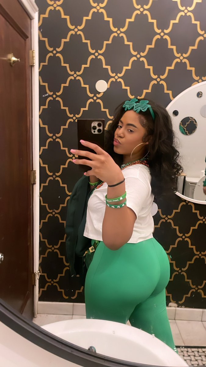 🫦💚