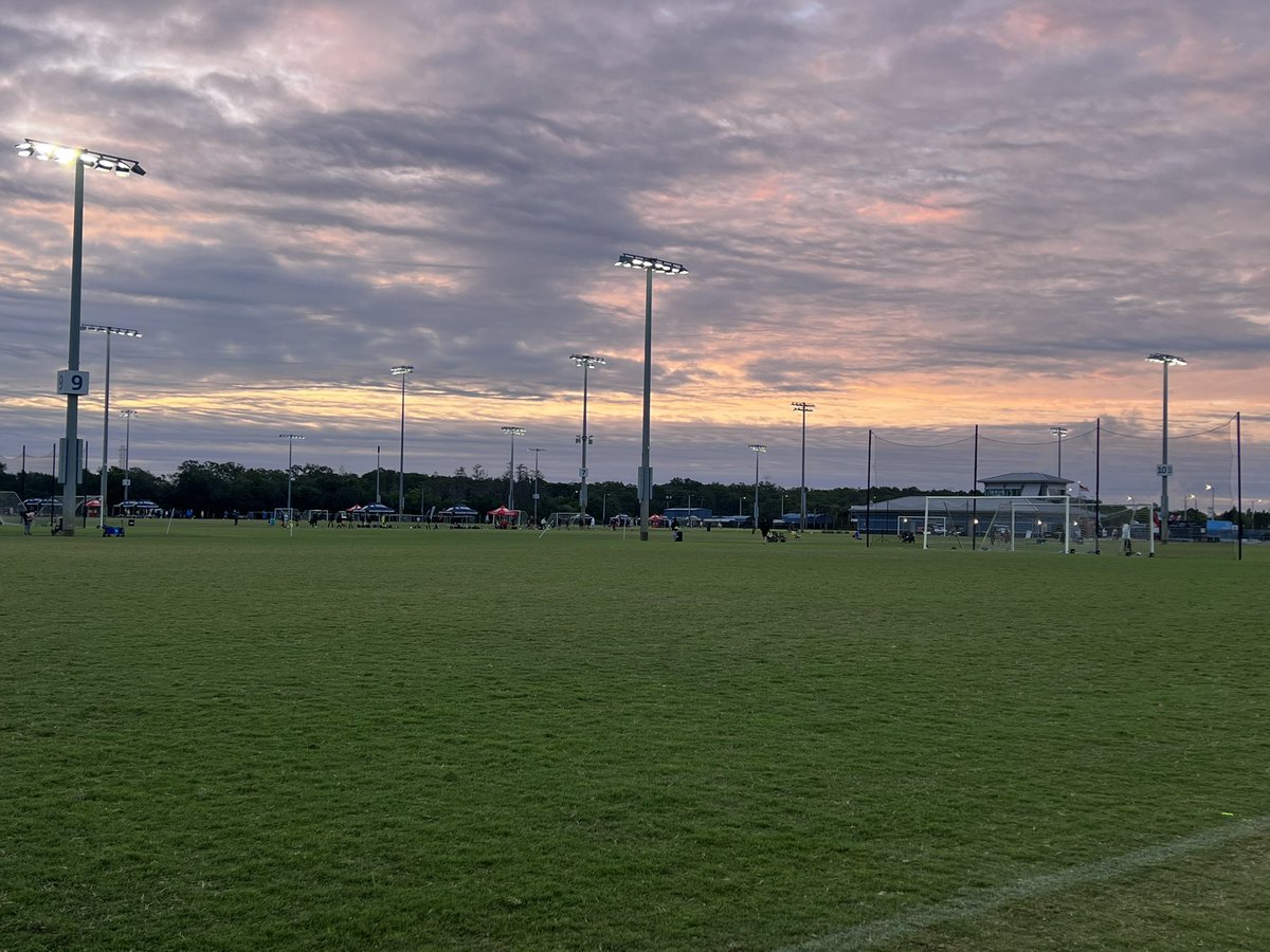 Upper90HQ's tweet image. And that closes out yet another great event with @veocamera @DP_League and @elitetour in sunny ☀️ and colder than usual #TampaFL #upper90🎥

#elevateyourgame📈