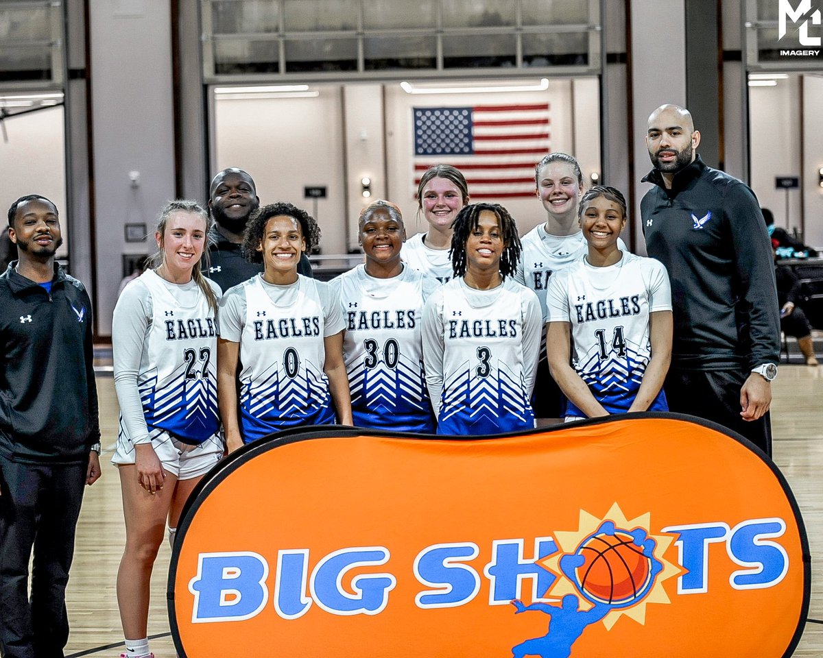 #BIGSHOTS #SoutheastTipoff 

Varsity Girls Championship 🏆

SC Eagles Black - 65
#0 Krislyn Wilder - 8pts 
🚨Tournament Division MVP🚨

Carolina Grizzlies - 44
#12 Malashia Savion - 19pts