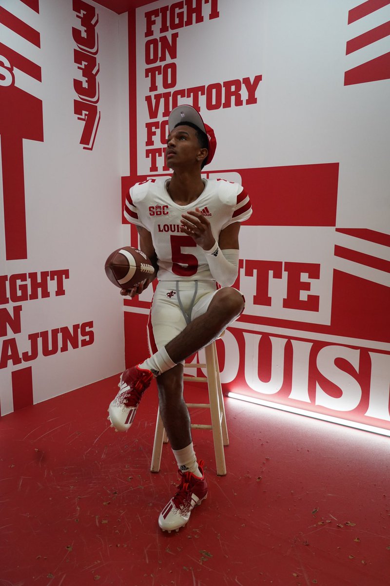 Had a great day <a href="/RaginCajunsFB/">Louisiana Ragin’ Cajuns® Football</a> thanks for having me <a href="/CoachBryantRoss/">Bryant Ross</a>  <a href="/michaeldes1/">Michael Desormeaux</a>  looking forward to being back !!  
<a href="/EDGEASSASSINS/">EDGE ASSASSINS</a> @foster20504
