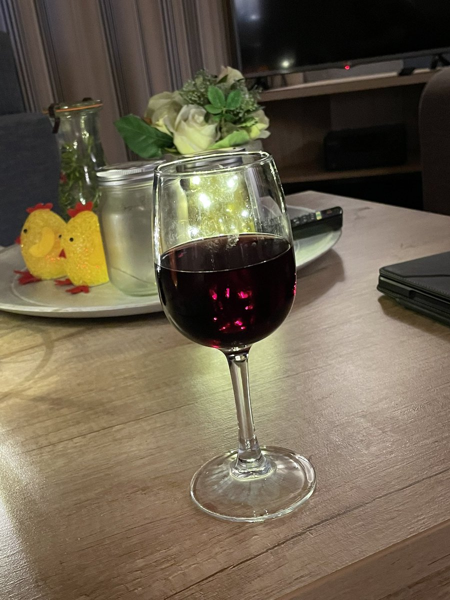 Bonte avond in Hellendoorn 🍷… Heerlijk weekend gehad met veel zon 🌞🌞… #genieten