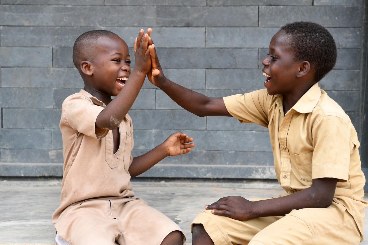 Chaque enfant a le droit d’être en sécurité à l’école, y compris les enfants en situation de crise, pour apprendre, grandir et développer tout leur potentiel.RT si vous êtes d’accord #ÉducationSansDélai pour chaque enfant !

<a href="/UN/">United Nations</a> <a href="/EU_Partnerships/">EU International Partnerships 🇪🇺</a> <a href="/BelgiumMFA/">🇧🇪 Belgium MFA</a> #222MillionDreams ✨📚