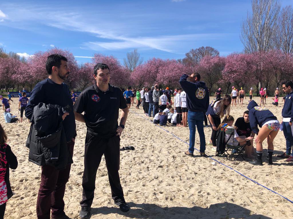 DavidBrookpro's tweet photo. Ambientazo en el Campo Municipal “de banderas” del Soto de la Medinilla(Barrio España) #Valladolid acoge el Torneo Nacional de Salvamento y Socorrismo.400 participantes de todas las categorías. #SalvamentoYSocorrismo un deporte que salva vidas. https://t.co/Dah3XfXIEV