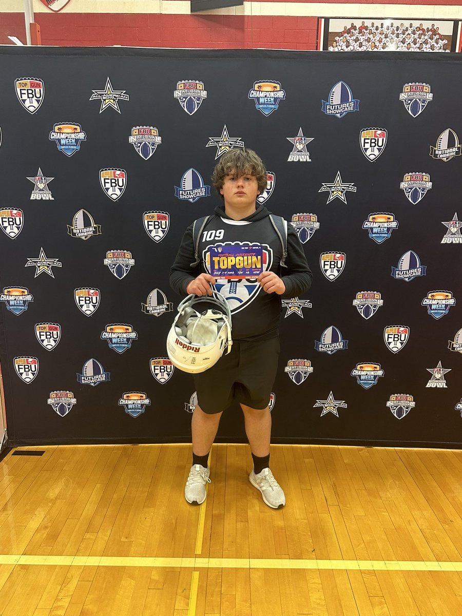 Had a great time at the FBU camp today. I learned a lot thanks to the great the coaching staff today. Catch me July 7-9 at topgun in Florida. #work #247sports #topGun #FBU #getbetter #hardwork