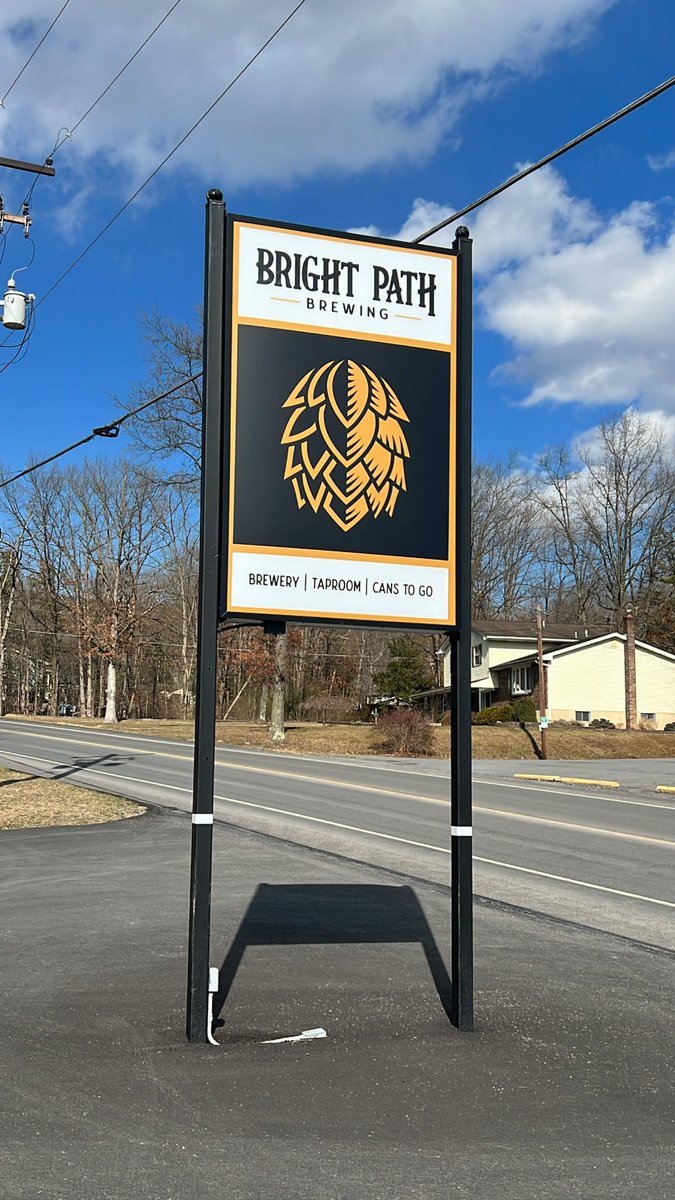 BreweriesinPA's tweet photo. Yesterday we visited #BrightPathBrewing in Jim Thorpe, who is celebrating their 1 year anniversary next month, in April.
The brewery focuses on lager/session beers, and when we visited everything was 5% ABV and under. They also pour every beer out of #sidepull taps! #jimthorpe https://t.co/QblDS6iTl5