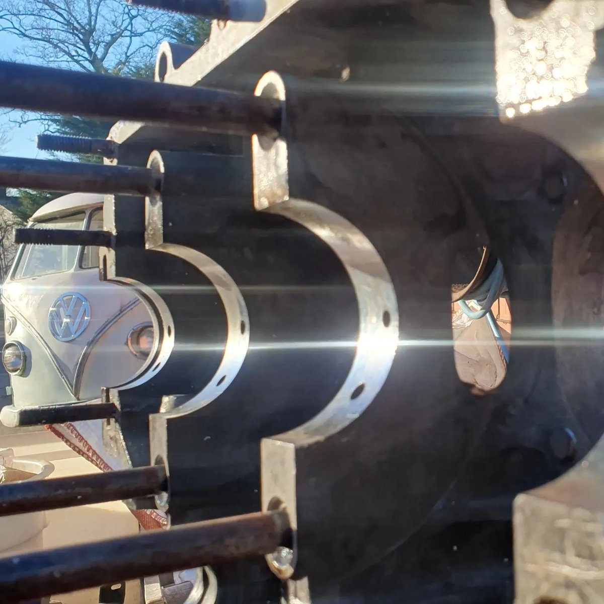 js_aircooled's tweet image. VW case #linebore service.
#30horse #type1 #type4 
Checked as shown in pic with bore mic.
We can supply bearings, reground crankshafts, thrust cut cases, bore  larger cylinders, dynamically balance your crank assembly &amp;amp; much more.
#aircooledvw   #aircooledporsche 
#enginebuilding