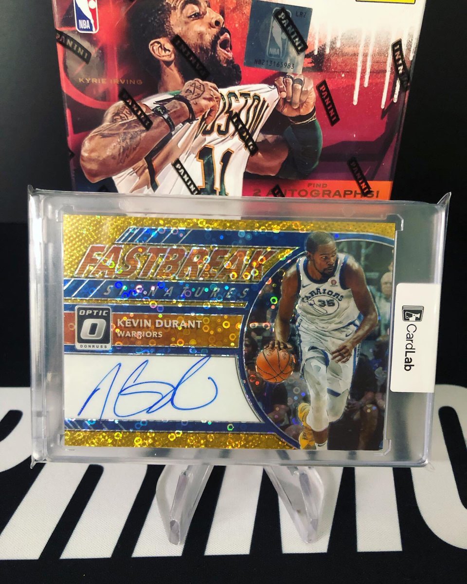 primocards1's tweet photo. Two nice hits out the new @Card_Lab_ Black series!!! ⚡️⚡️ @CardPurchaser #thehobby #whodoyoucollect #primocards https://t.co/5vk2CymcdY