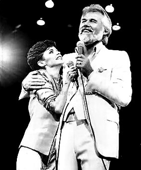 Don't be afraid to give up the good for the great.

#KennyRogers #RIP

with #SheenaEaston - We've Got Tonight
‘Islands in the Stream' 1983.
youtu.be/C3BuITOx3Cs

‘First Fifty Year's Show'’ 2010
youtu.be/L1P1ZmIrS7Y