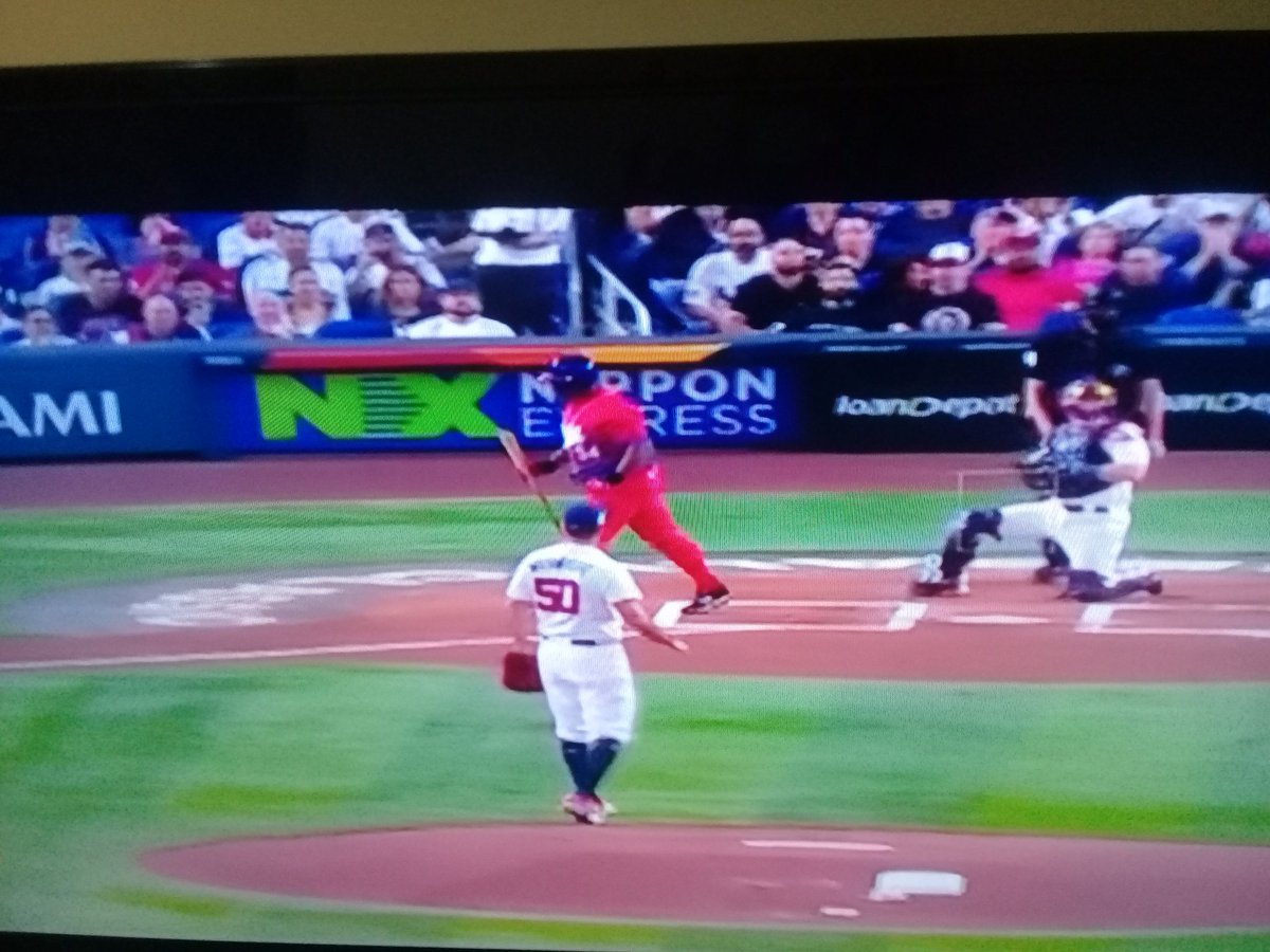 DelBoffill's tweet photo. #TimAsereYBien #Cuba es grande. Guapo y fajao https://t.co/Jz8U6b48yP