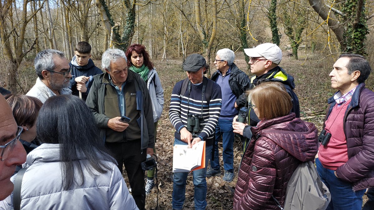 Hemos pasado un estupendo día en la inauguración de #SystemaNaturae.
Gracias a <a href="/ConchaAndreu/">Concha Andreu ❤️🤍💚💛</a> <a href="/DoradoAlex/">Álex Dorado Nájera 🌍♻️🦤</a>, <a href="/Ruben_ICOG/">Rubén Esteban Pérez</a> y Ayto. Matute x su participación, a los ponentes x sus explicaciones, también en el paseo por "El Cerezuelo" #Matute, y a tod@s los que nos habéis acompañado 🤗