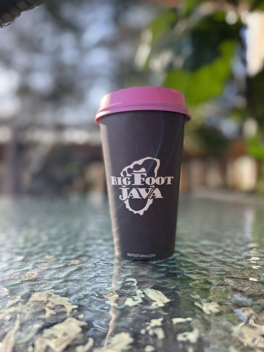 CoffeeWithBoyko's tweet image. Excited to edit and video with different coffee cups. #coffeeshops #coffeecontent #ugc #ugccontentcreator