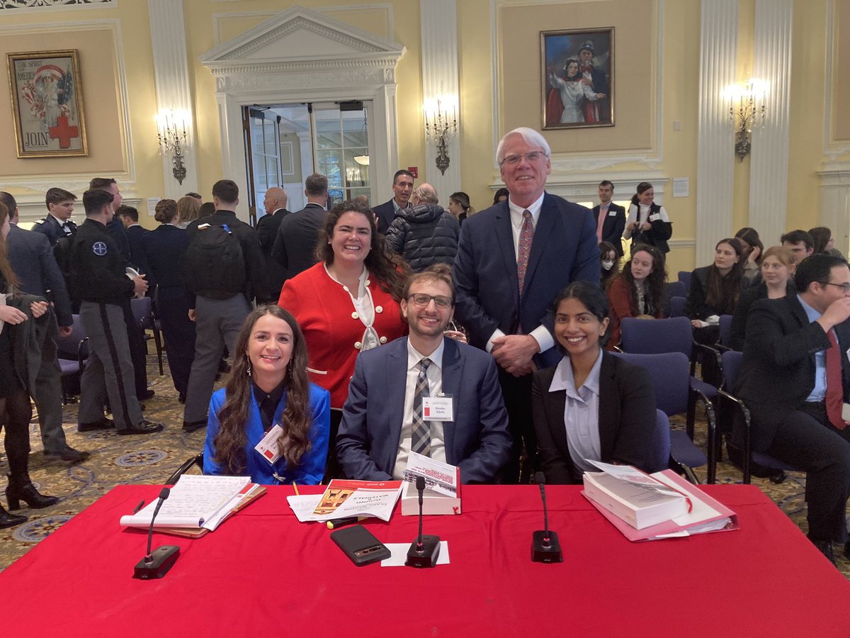 LindsayABailey's tweet photo. Extremely proud of the @GeorgetownLaw #clarabarton #ihl competition team for placing second, overall and @moshe_klein for winning best oralist. #hoyalawyas https://t.co/xbDPhITEcw