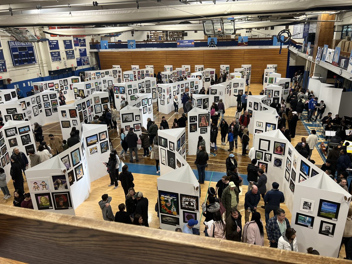 The 19th annual All-County Art Show is in the books! You could tell by the sheer amount of visitors to this event how supported the visual arts are in our county! The room was filled with artists and their families celebrating their talents. #arted