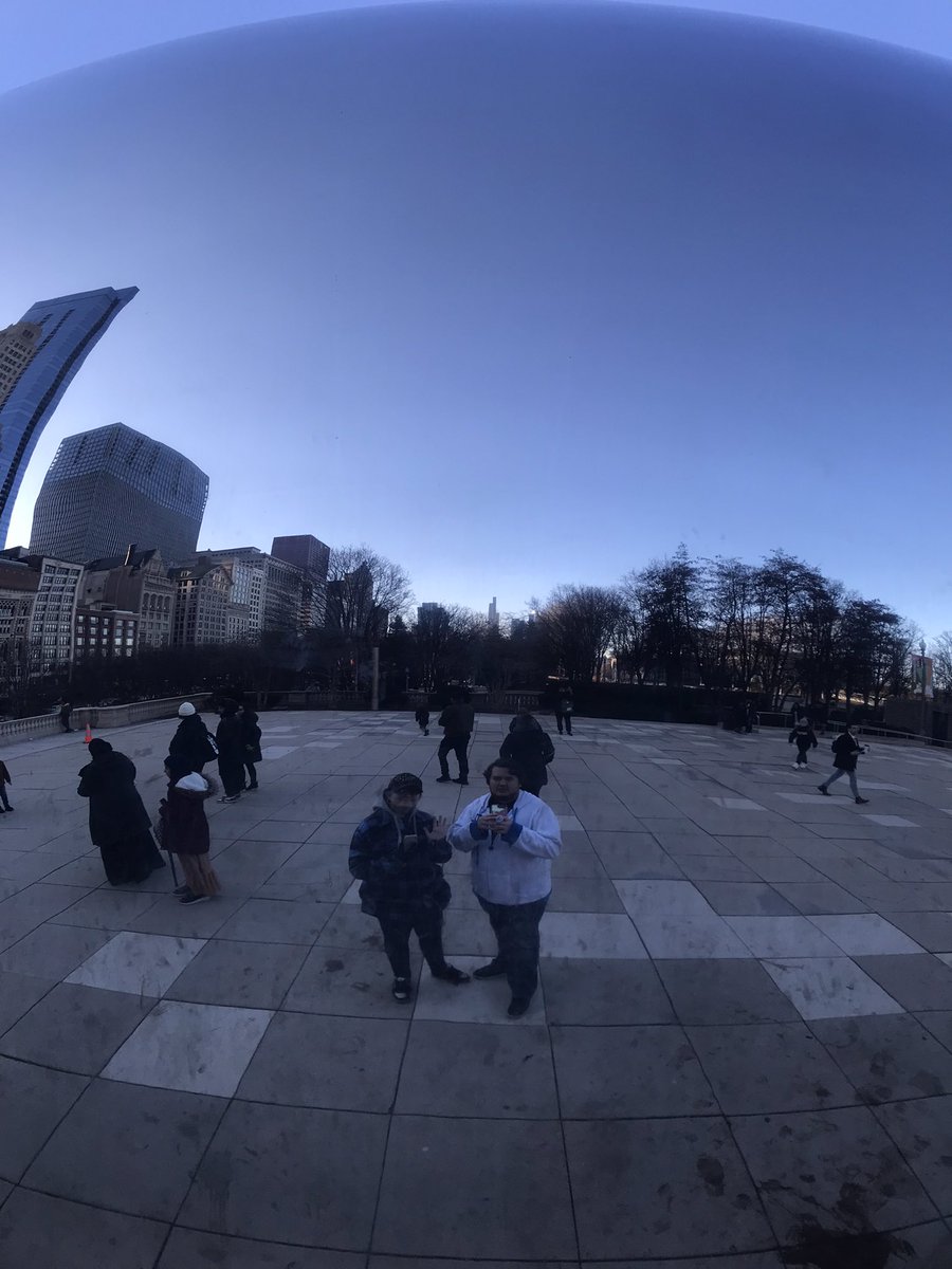 GoopyHalos's tweet photo. PROOF I SAW THE BEAN https://t.co/MZtzyzsHqG