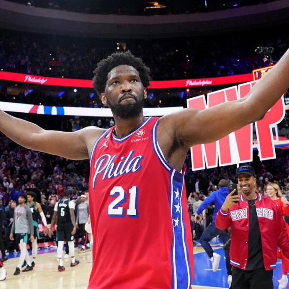 AidanLaPorta69's tweet photo. Yesterday, Embiid had his 7th straight game with 30 points on 55% shooting or higher. This ties LeBron in 2013 for the longest streak doing this since the 1950’s! (Embiid sat out multiple fourth quarters during this run too)🔥 https://t.co/LpG7jNAgne
